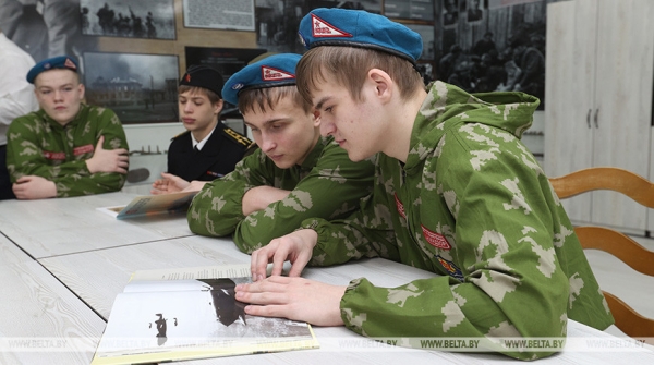 Объединения по интересам, клубы и экспозиции. Какая работа проводится по военно-патриотическому воспитанию Объединения по интересам, клубы и экспозиции. Какая работа проводится по военно-патриотическому воспитанию