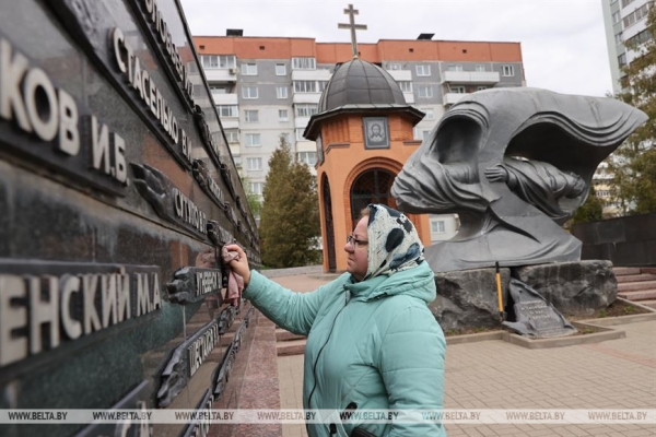 ФОТОРЕПОРТАЖ: Республиканский субботник проходит в Беларуси ФОТОРЕПОРТАЖ: Республиканский субботник проходит в Беларуси