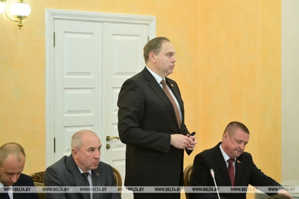 Лукашенко: Гродненская область по отдельным направлениям развивается лучше других, но есть и слабые места Лукашенко: Гродненская область по отдельным направлениям развивается лучше других, но есть и слабые места