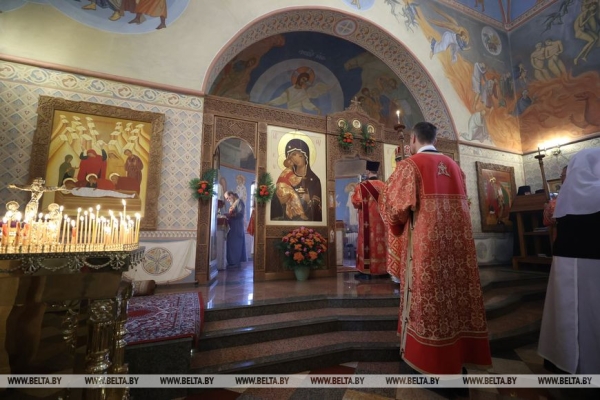 У православных верующих сегодня Радуница У православных верующих сегодня Радуница