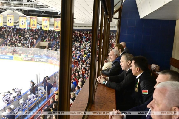 Поводом для приезда Лукашенко в Гродно стал не только хоккей Поводом для приезда Лукашенко в Гродно стал не только хоккей