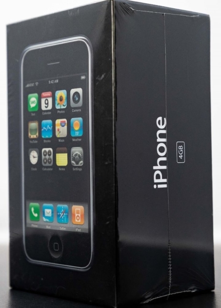 Запечатанный iPhone 2007 года выставили на аукцион. Вы точно удивитесь сумме, которую за него хотят выручить Запечатанный iPhone 2007 года выставили на аукцион. Вы точно удивитесь сумме, которую за него хотят выручить