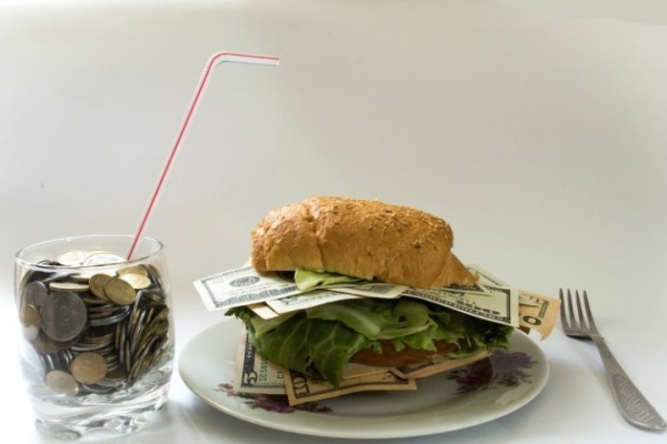 Сколько денег белорусы тратят на еду Сколько денег белорусы тратят на еду