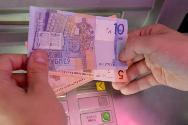 Узнали, сколько зарабатывают белорусские заводчане Узнали, сколько зарабатывают белорусские заводчане