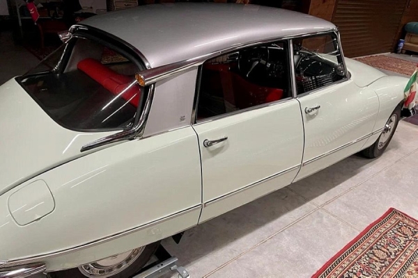 В России продают древнюю «Волгу» по цене «однушки» в Минске В России продают древнюю «Волгу» по цене «однушки» в Минске