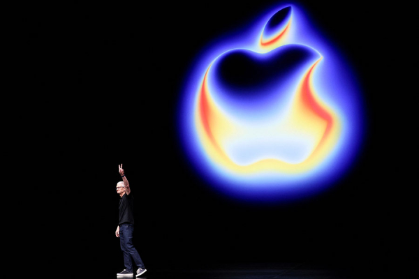 Apple представила iPhone 17. Сколько стоит? Apple представила iPhone 17. Сколько стоит?