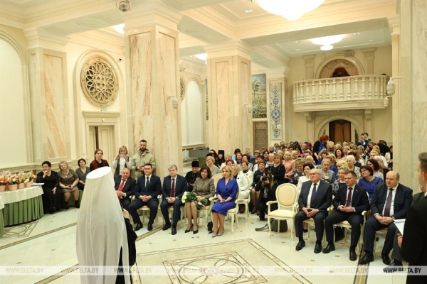 Луцкий: нет той сферы в стране, в которой бы женщины не принимали самое активное участие