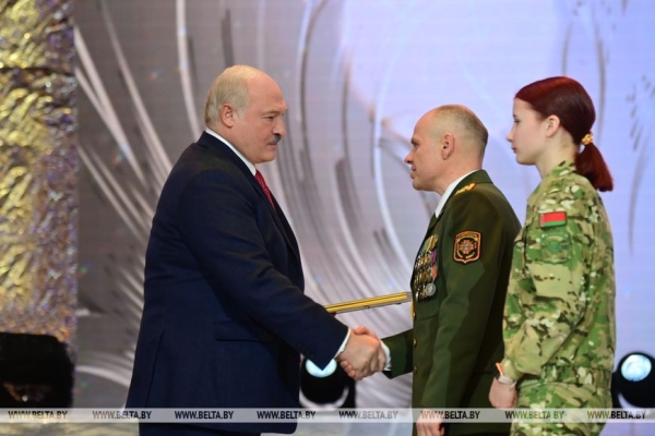 Союзный фронт работ, национальные скрепы и прием на высшем уровне. Подробности недели Президента Беларуси