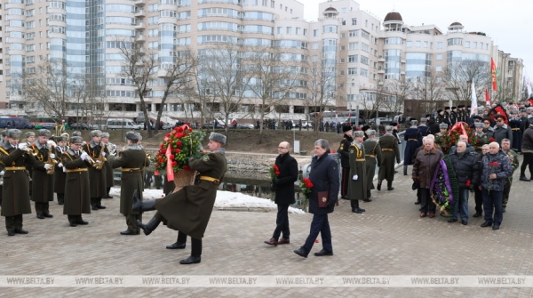Луцкий о воинах-интернационалистах: наши ребята показали пример мужества, верности воинскому долгу, присяге Луцкий о воинах-интернационалистах: наши ребята показали пример мужества, верности воинскому долгу, присяге