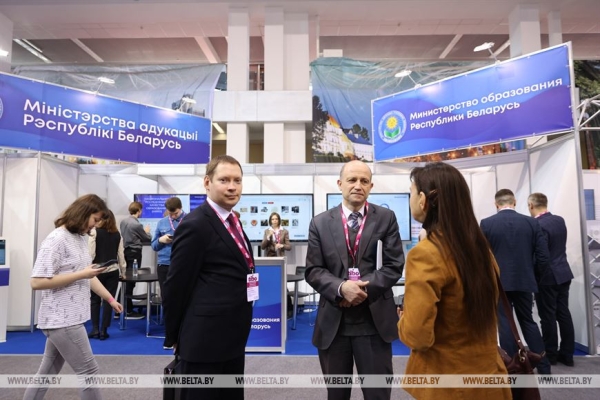 Головченко: в условиях внешнего давления нужно обеспечить технологическую независимость и цифровой суверенитет Головченко: в условиях внешнего давления нужно обеспечить технологическую независимость и цифровой суверенитет