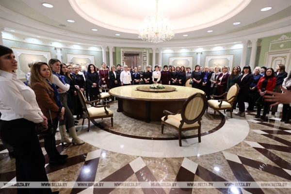 Гостьи из Минпрома о Дворце Независимости: "Зроблена ў Беларусі - гэта сіла"