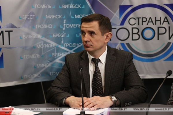 В Минобразования рассказали, насколько сложным будет централизованный экзамен В Минобразования рассказали, насколько сложным будет централизованный экзамен