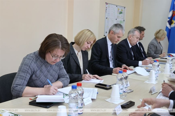 "Все работы идут точно по графику". Кочанова посетила производственную площадку Минского технопарка