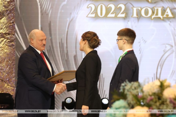 Союзный фронт работ, национальные скрепы и прием на высшем уровне. Подробности недели Президента Беларуси